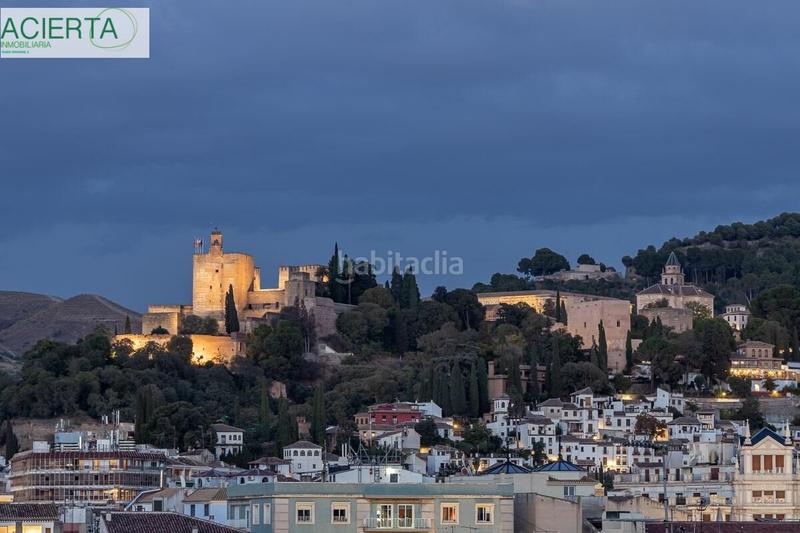Foto f7b0b0fe-0b38-4b69-a5e2-49980381977c. Zweistöckige wohnung mit heizung in Camino de Ronda Granada