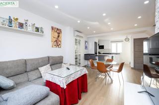 Casa adossada  Avenida diputacion. Casa adosada en atarfe