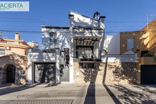 Casa adossada  Calle blasco ibañez. Precioso adosado en motril