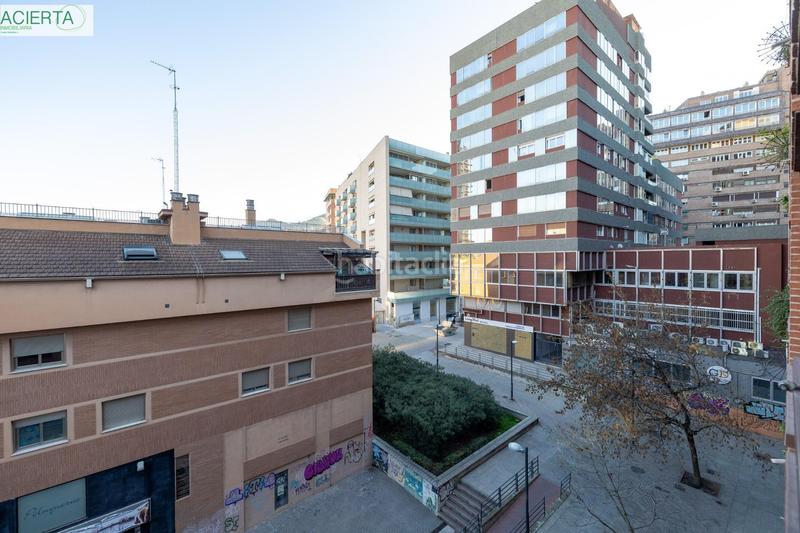 Foto 41edf5f9-9041-4767-9691-bd9f57ee14da. Piso en avenida de la constitucion 22 piso en avenida constitución en Granada