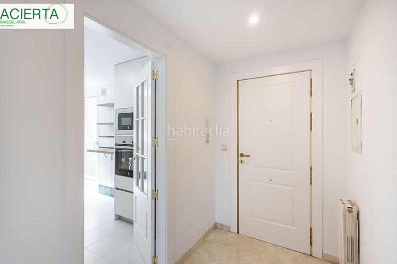 Foto 8724e7dc-ee80-45d6-aea8-e1371c813f65. Flat with heating parking in Rosaleda - Juventud Granada