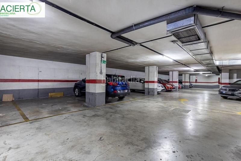 Foto f39bdfde-9ff4-424d-a02b-bb83b13b6f43. Flat with heating parking in Rosaleda - Juventud Granada