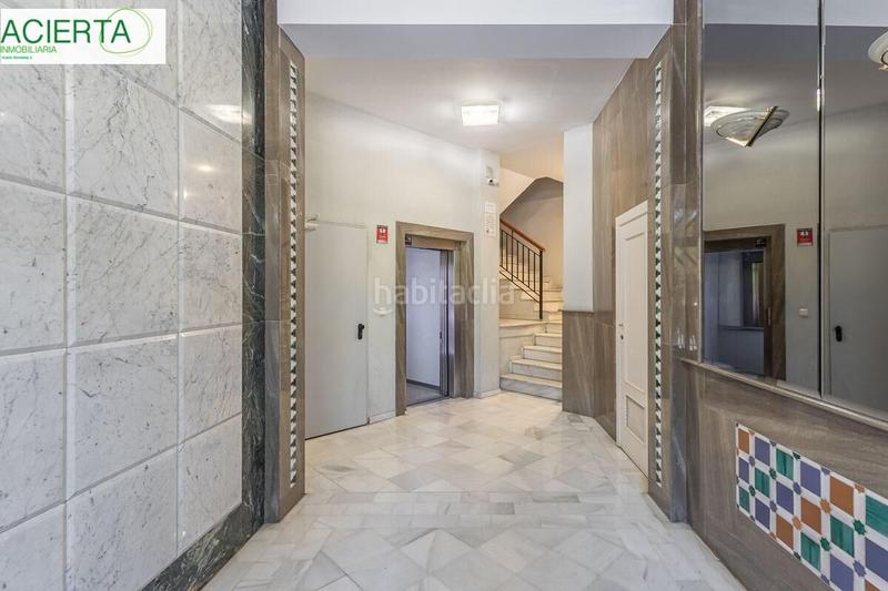 Foto f6f8b395-3c67-40ce-96de-3ab9ddad9d47. Flat with heating parking in Rosaleda - Juventud Granada