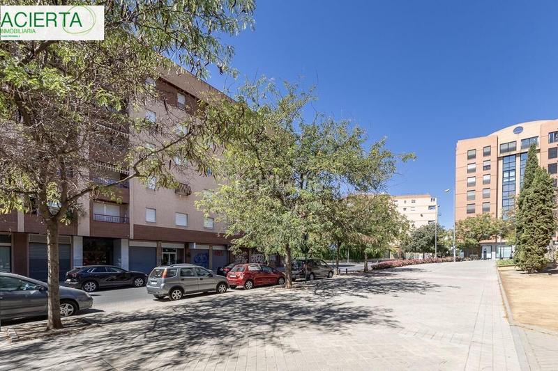 Foto f7068543-d386-4078-806d-43395b3b4076. Flat with heating parking in Rosaleda - Juventud Granada