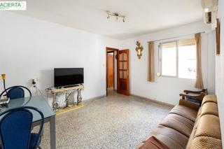 Appartamento in Calle Santa Adela 48