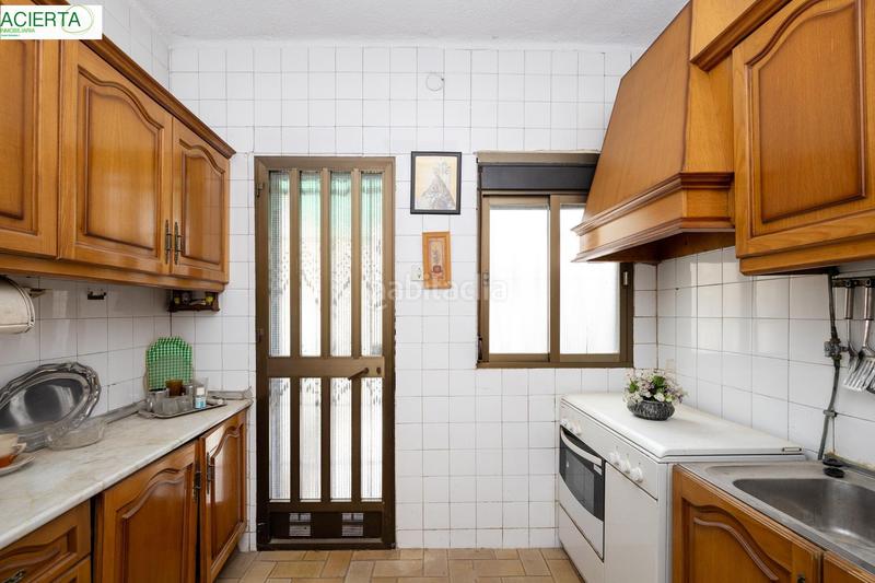 Foto aeb5222c-a8bc-479c-abe4-d5426799f1dd. Casa a schiera in Cerrillo de Maracena - Periodistas Granada