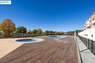 Pis  Calle de julio cortázar 1. Pisazo reformado con calidades premium en urbanización privada c