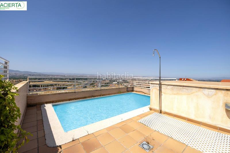 Foto 22ccdb54-41d2-4181-9453-c1be49469977. Casa bifamiliare con riscaldamento parcheggio piscina in Granada