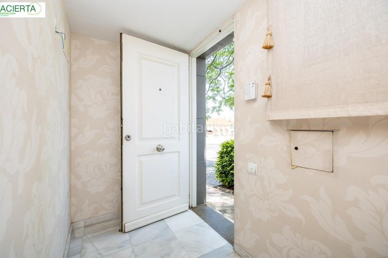 Foto 3ae0c476-1f87-4b52-b9ad-87c85e1c48df. Casa bifamiliare con riscaldamento parcheggio piscina in Granada