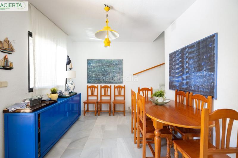 Foto ce41985b-0ad1-4044-a3d0-0bbc5fb94698. Casa aparellada a Calahonda - Carchuna Motril