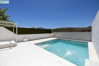 Casa adossada  C. sala dos hermanas, 125. Espectacular casa  ,nuevo acceso de la alhambra