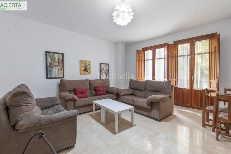 Foto ad758fe4-0dd1-4ff5-a986-dd5df0b78993. Etagenwohnung mit heizung in Centro - Sagrario Granada