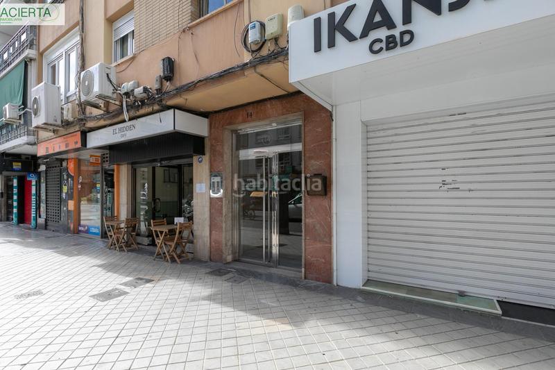 Foto 5d6532f6-1816-42ce-9f39-dd4f7261490a. Ático  moderno con terraza en zaidín en Barrio de Zaidín Granada