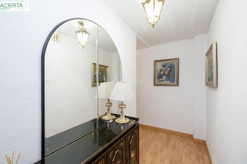 Foto 64426787-a2f1-4beb-8e4c-725f972c5549. Pis a calle emperatriz eugenia 26 a Camino de Ronda Granada