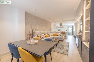 Casa adosada  Calle de francisco ayala 6. Vivienda moderna en venta en el padul