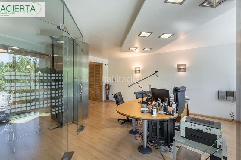 Foto 092129f1-f0d7-4341-9c83-b2546f1b6353. Local commercial dans San Matías - Realejo Granada