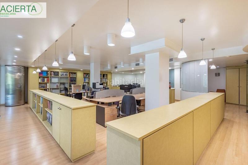 Foto 68fb7b3f-c3c3-4fe4-af4e-fd1752680410. Local commercial dans San Matías - Realejo Granada