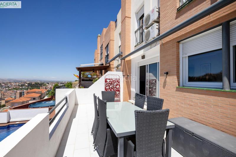 Foto f909edaa-9fc2-442a-9561-2deb697aa80e. Casa adosada espectacular casa ,nuevo acceso de la alhambra en Granada