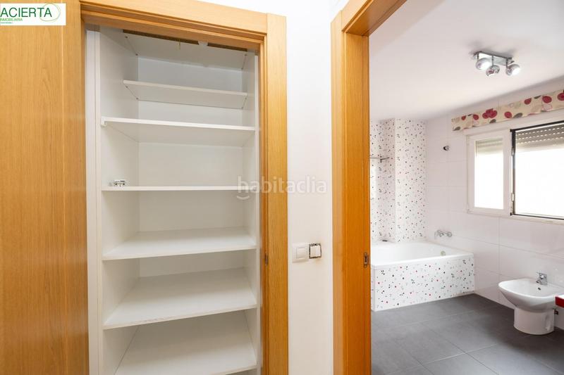 Foto cccd893f-a23b-4021-adc5-fb69741fdf55. Casa adosada  en gojar. en Gójar