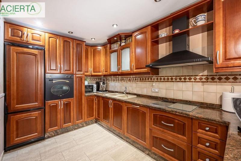 Foto 2af9c7af-9fd8-4c3c-aa86-b8b5f200592f. Maison avec chauffage parking dans San Ildefonso Granada