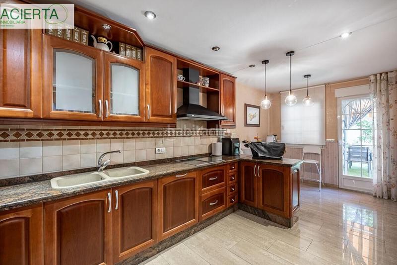 Foto bad0ee34-18b0-4654-b20f-9d199e2b2872. Maison avec chauffage parking dans San Ildefonso Granada