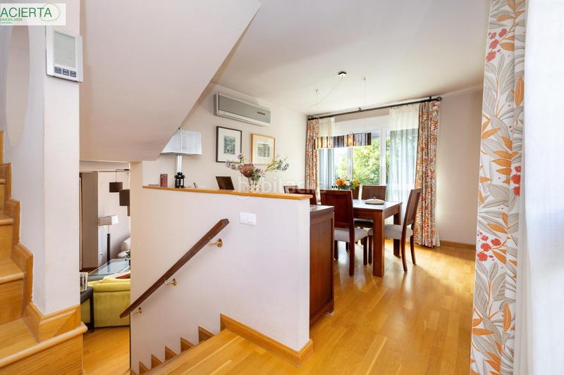 Foto 9d094113-4616-4fd8-9b10-b2b58bc347b5. Chalet  independiente en acceso a la alhambra. en Granada