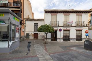 Maison  Pl. del sol, 3. Espectacular casa para rehabilitar o construir edificio
