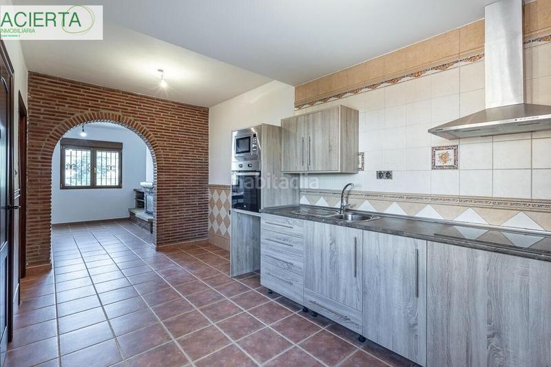 Foto ae34678a-774a-48aa-b24a-eb406c18918d. Maison avec parking dans Beas de Granada