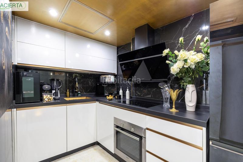 Foto 6afd52d6-3e45-4843-a02f-e3c89f25c897. Flat in calle san sebastian 7 in Centro - Sagrario Granada