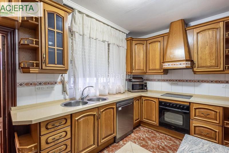 Foto 8807de9b-24d1-45bc-b769-679d6af454d2. Casa adossada amb calefacció a San Francisco Javier Granada