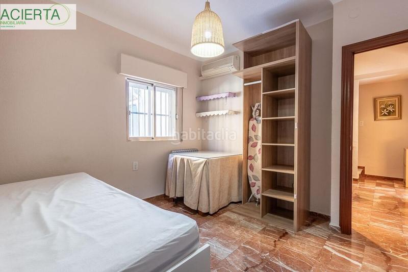 Foto b4b48975-fd0b-4e8d-b071-bdbe2ebbae51. Casa adossada amb calefacció a San Francisco Javier Granada