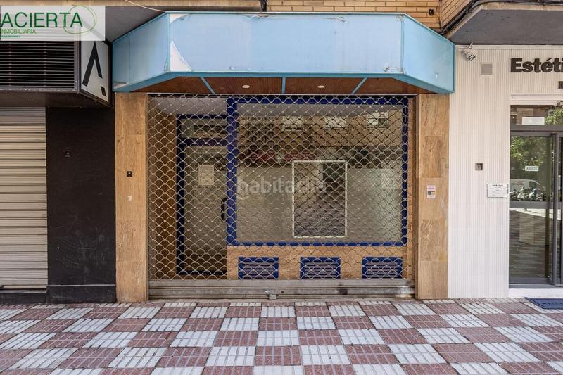 Foto 4a621116-ca17-4190-8656-e43e239523e1. Locale commerciale in Barrio de Zaidín Granada