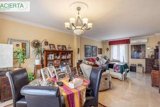 Casa  Calle del romero. Chalet independiente en huetor vega