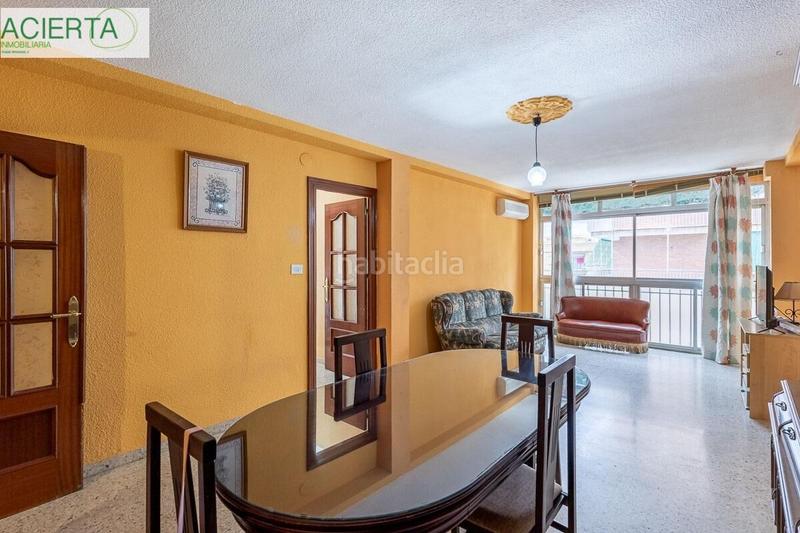 Foto c660960a-41a3-4c4d-a0ff-f12baf19793c. Appartement dans Barrio de Zaidín Granada