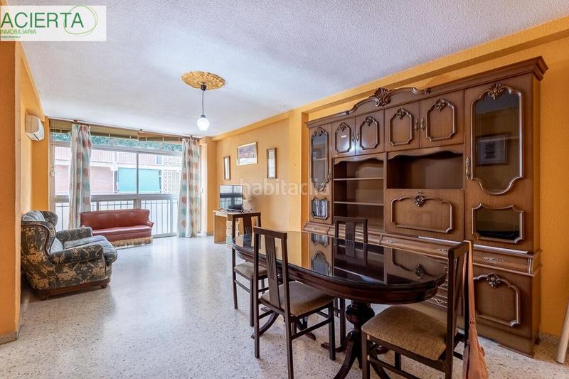 Foto e8c6ae3e-0eae-4d8e-8c5e-7bda23a69711. Appartement dans Barrio de Zaidín Granada