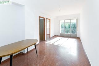 Piso  Calle calle de luz casanova, 7. Oportunidad única en calle luz casanova vivienda totalmente refo