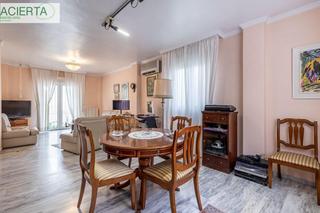 Maison  Beethoven. Oportunidad única! casa con garaje, zonas comunes y piscina en j