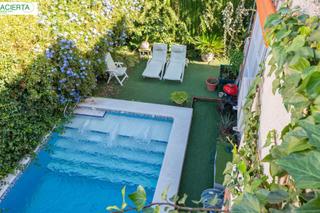 Casa bifamiliare  Calle malta. Casa pareada con piscina propia en los rebites, huétor vega