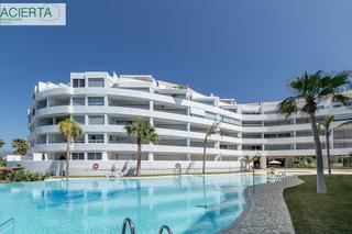 Àtic  Rector federico mayor zar. Playa granada, atico duplex con vistas del mar y golf
