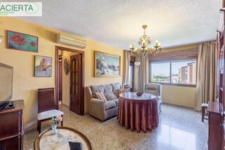 Etagenwohnung  Calle pablo picasso. Piso con 3 dormitorios en alminares del genil