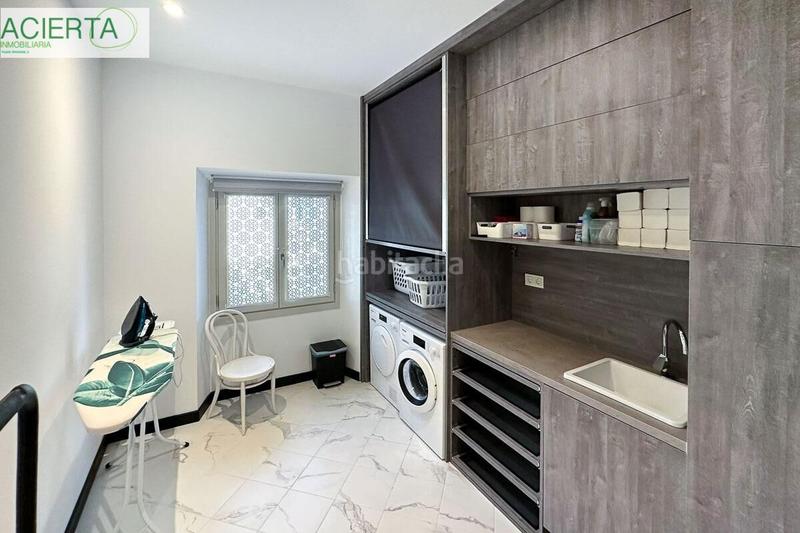 Foto 96897693-6632-4092-90c6-2bc80d0a5257. Chalet villa en el corazón del realejo de nueva construcción. en Granada