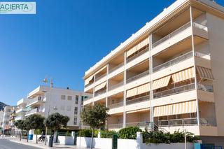 Pis a Paseo andres segovia 35. Fabuloso piso con vista al mar en la herradura