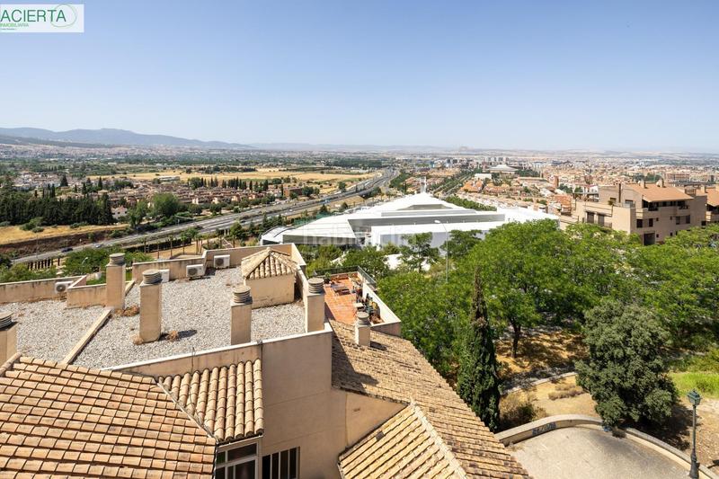 Foto deb32fc1-e1c6-43ea-bcec-a035108127f8. Casa pareada espectacular unifamiliar en el serrallo en Granada