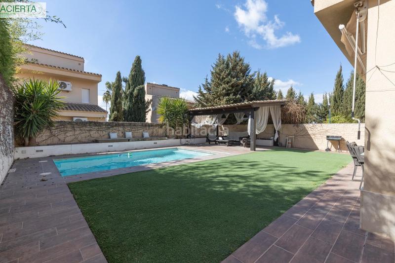 Foto 561d901b-9215-40af-ab85-fa820b8ac035. Chalet casa en santa clara golf ideal para vivir o invertir en Otura