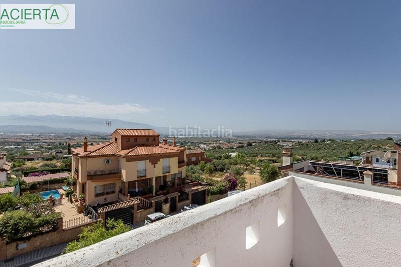 Foto 424a3669-3a87-4d80-aca9-0a9e5ce83f3b. Casa gran casa en urbanización el torreón en Albolote