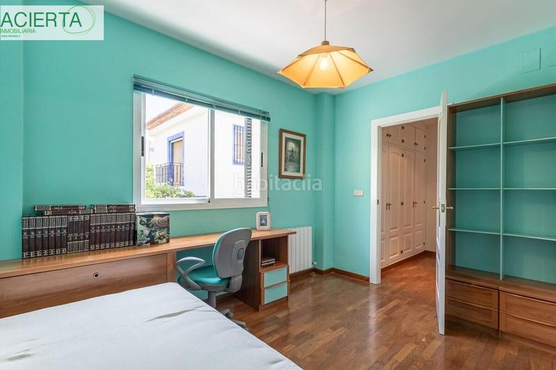 Foto a31a2ff6-47c3-40e7-b2b5-1de882a71243. Casa gran casa en urbanización el torreón en Albolote
