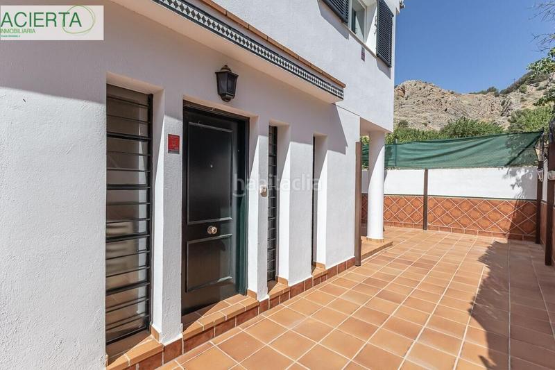 Foto b89bd18f-91bd-4495-97f5-b3bced3a22cf. Casa gran casa en urbanización el torreón en Albolote