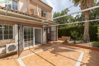 Casa pareada en Huétor Vega