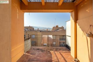 Àtic  Calle c. agustina de aragón, 20, 7o h. Ático con terraza y vistas en el corazón de granada  barrio figa