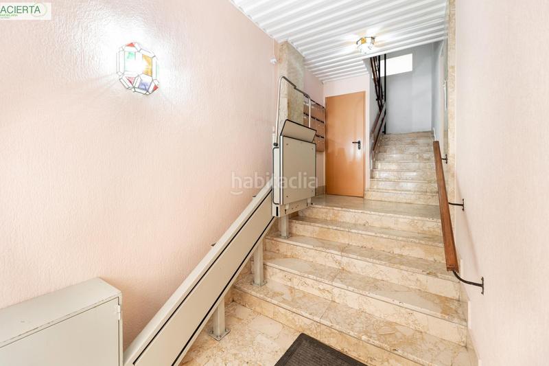 Foto 41e5b478-b0d7-46dd-842e-8af0b4cdba80. Ático  con terraza y vistas en el corazón barrio figares en Granada